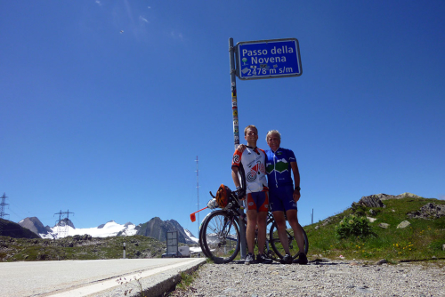 Nufenenpass con mio figlio (18-07-2010)