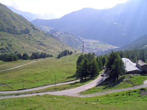 Dans le fond la Thuile