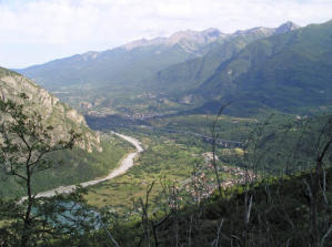 Dans le fond, Susa
